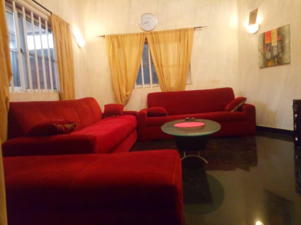 N° 4734 :
                        Appartement meublé à louer , Adidogome, Lome, Togo : 200 000 XOF/mois