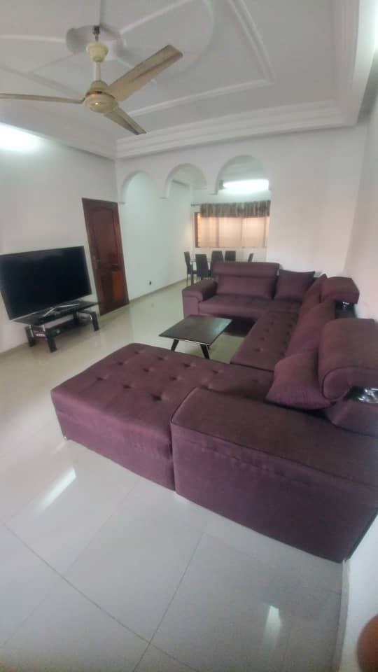 N° 5230 :
                            Appartement meublé à louer , Nyekonakpoe, Lome, Togo : 350 000 XOF/mois