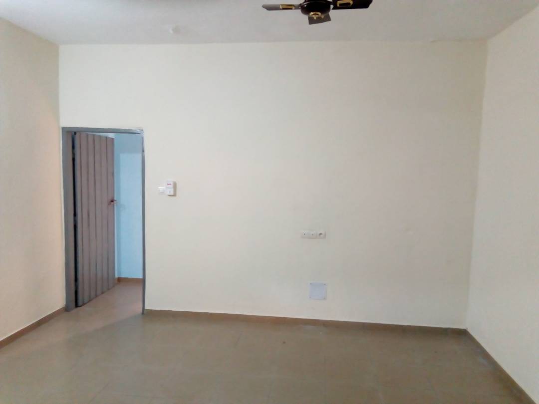 N° 4222 :
                            Appartement à louer , Agoe, Lome, Togo : 30 000 XOF/mois