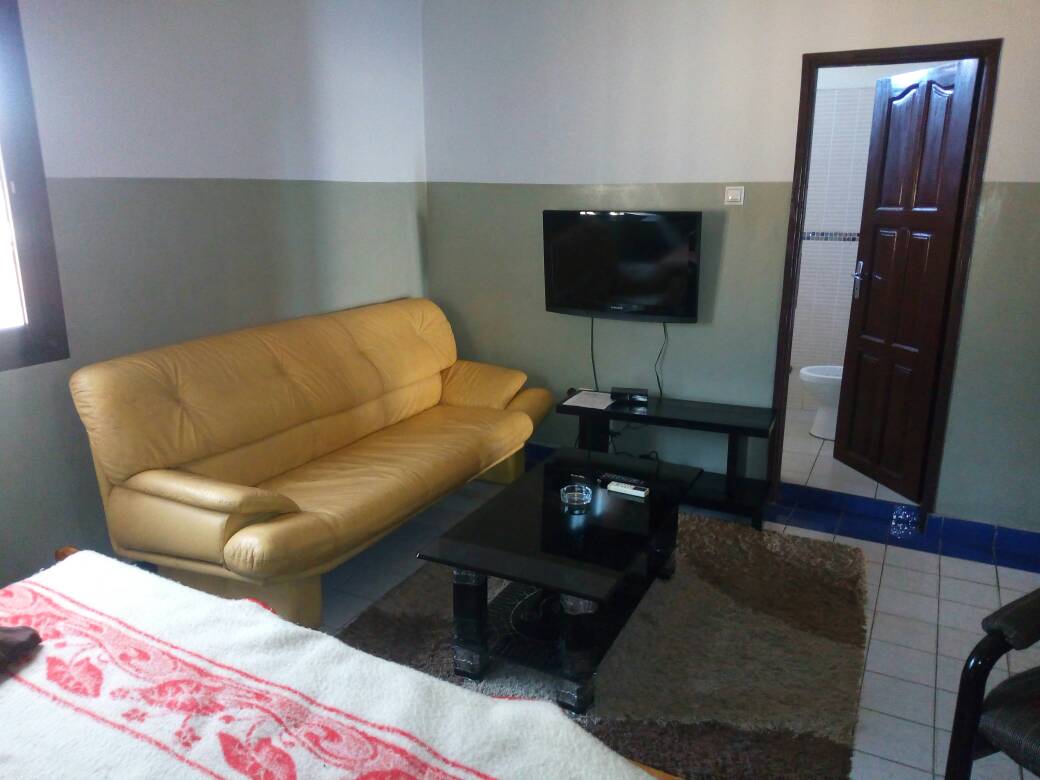 N° 4347 :
                            Appartement meublé à louer , Avepozo, Lome, Togo : 280 000 XOF/mois