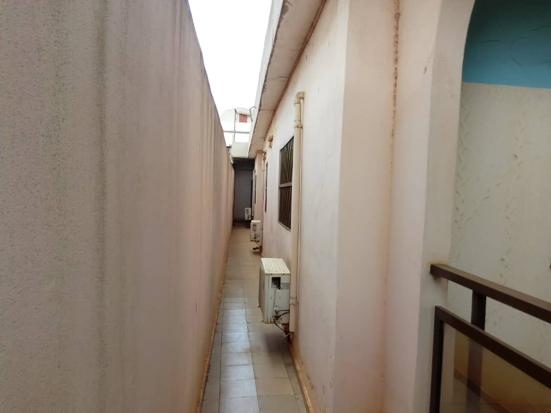 N° 4410 :
                            Villa à louer , Agoe assiyeye, Lome, Togo : 150 000 XOF/mois
