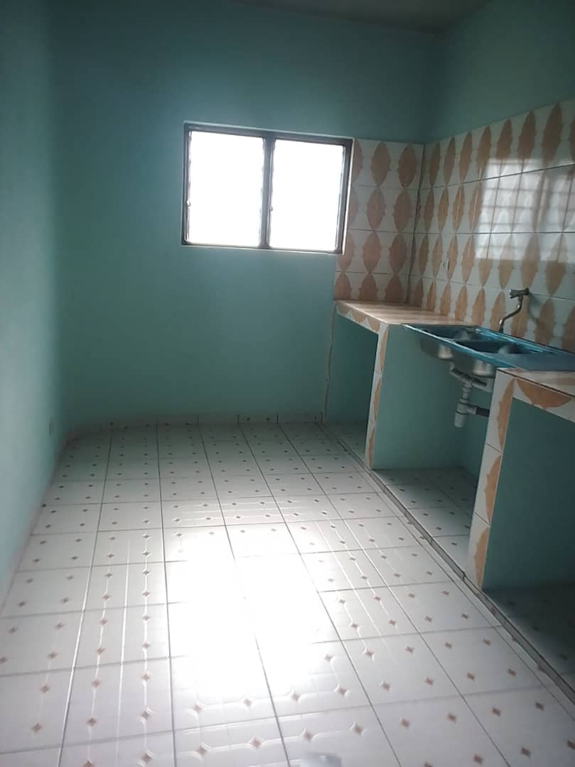 N° 4522 :
                            Appartement à louer , Totsi, Lome, Togo : 110 000 XOF/mois