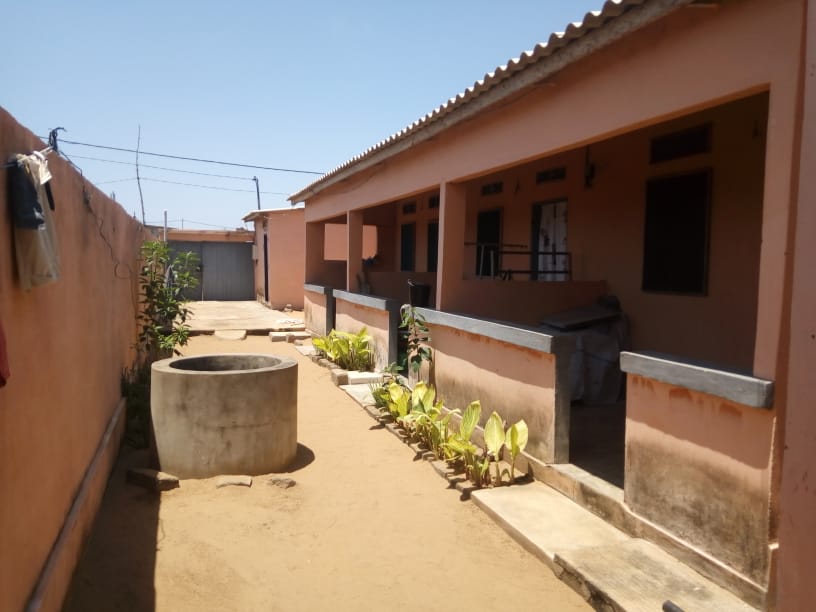 N° 5049 :
                        Maison à vendre ,  agbavi, Lome, Togo : 27 000  000 XOF/vie