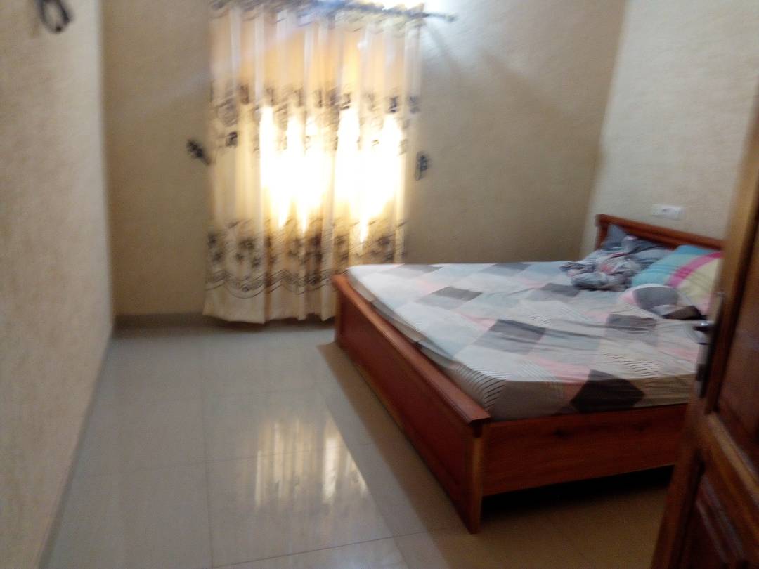 N° 4329 :
                        Villa à louer , Agoe, Lome, Togo : 200 000 XOF/mois