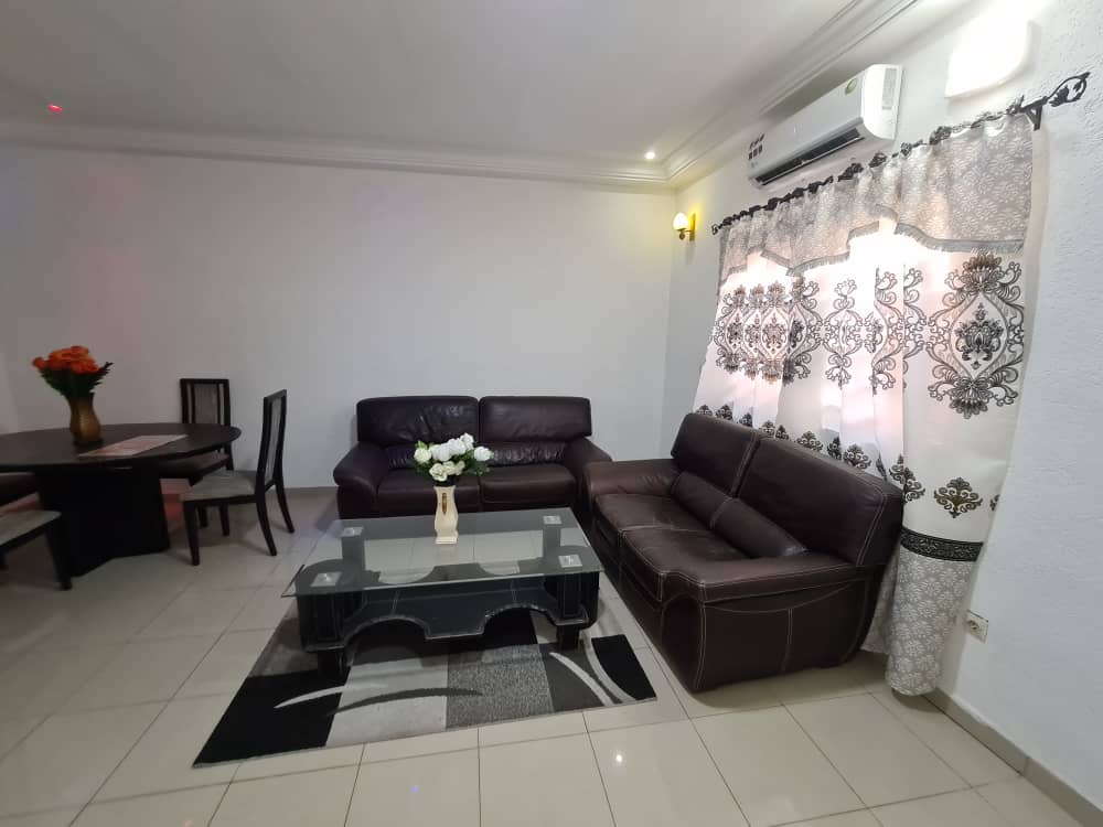 N° 5117 :
                        Appartement meublé à louer , Agoe, Lome, Togo : 350 000 XOF/mois