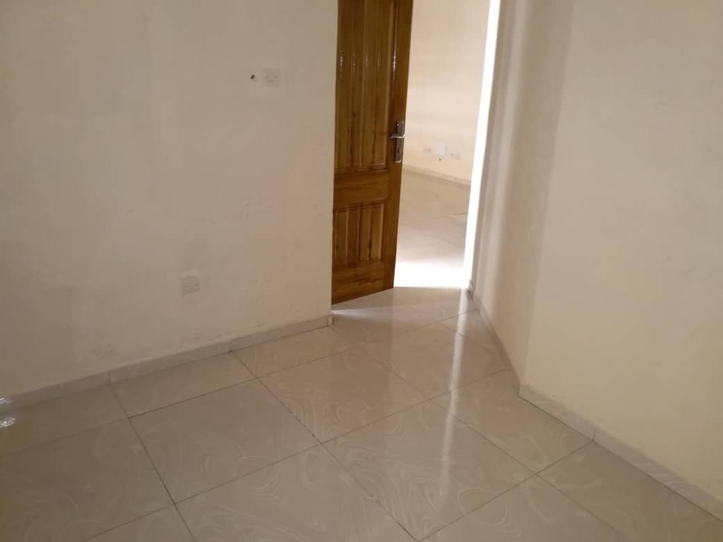 N° 4520 :
                            Appartement à louer , Apedokoe, Lome, Togo : 60 000 XOF/mois
