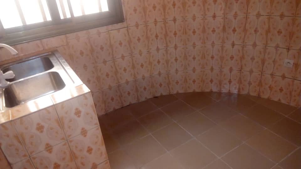 N° 4192 :
                            Appartement à louer , Adidogome, Lome, Togo : 70 000 XOF/mois