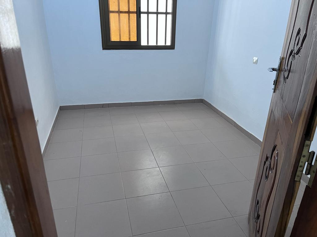 N° 5287 :
                            Villa à louer , Adidogome, Lome, Togo : 150 000 XOF/mois