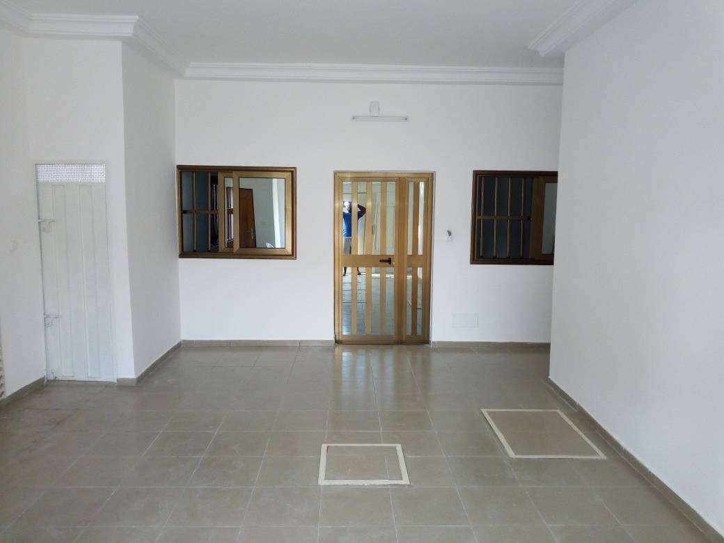 N° 4326 :
                            Appartement à louer , Dekon, Lome, Togo : 140 000 XOF/mois