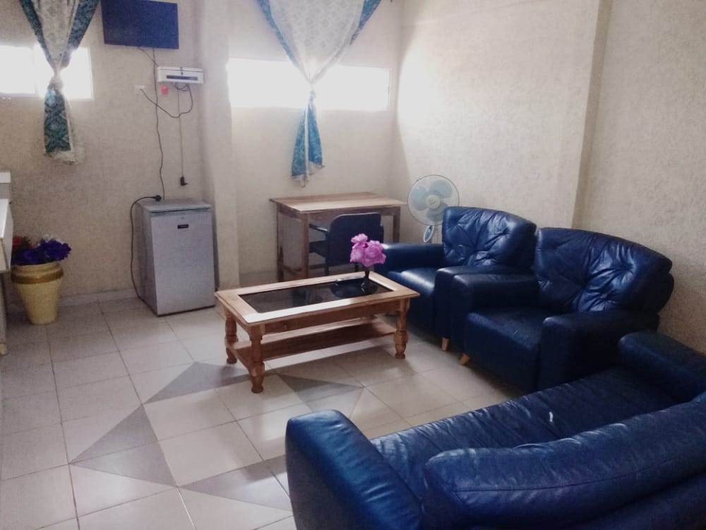 N° 5036 :
                        Appartement meublé à louer , Djidjole, Lome, Togo : 200 000 XOF/mois