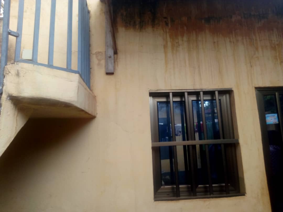 N° 4313 :
                            Villa à louer , Agoe, Lome, Togo : 60 000 XOF/mois