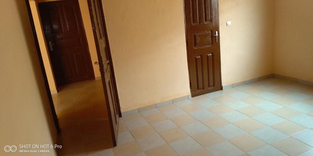 N° 4677 :
                        Appartement à louer , Zanguera, Lome, Togo : 55 000 XOF/mois
