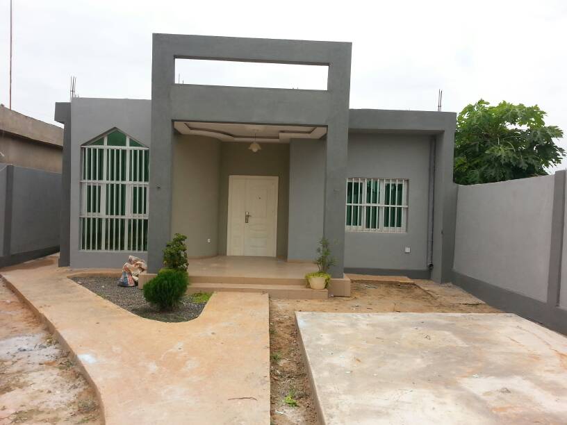 N° 4207 :
                            Villa à louer , Agoe, Lome, Togo : 120 000 XOF/mois