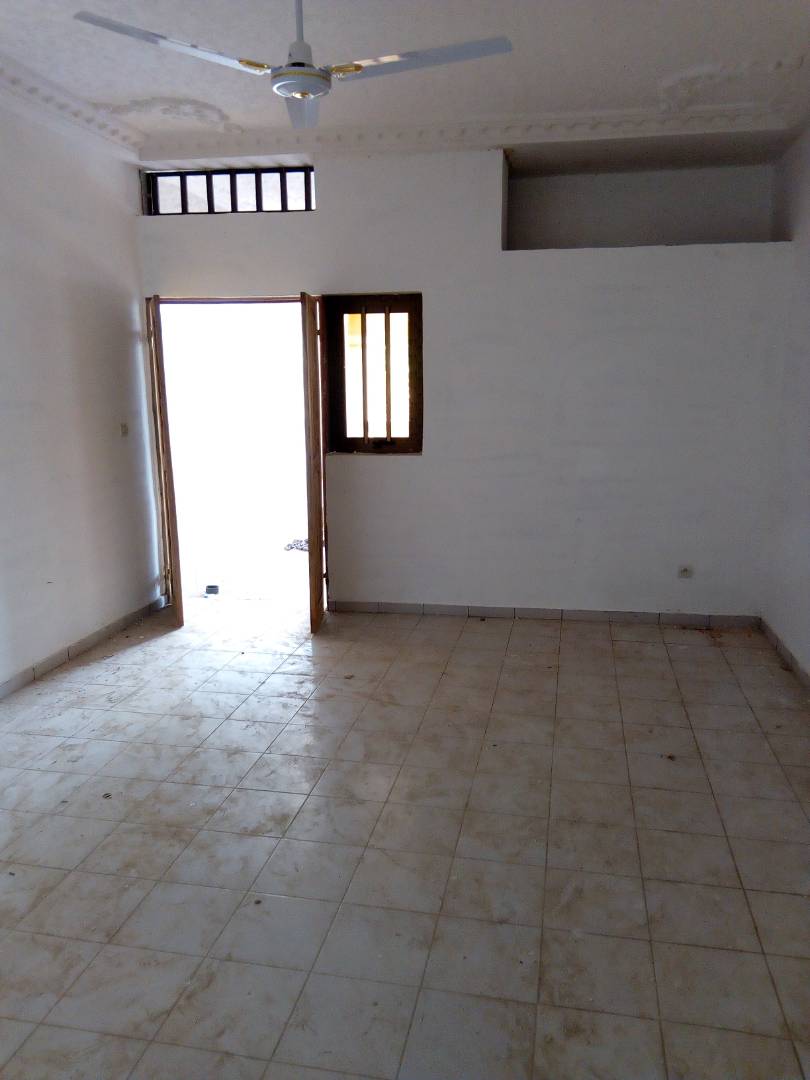 N° 4217 :
                            Appartement à louer , Agoe, Lome, Togo : 60 000 XOF/mois
