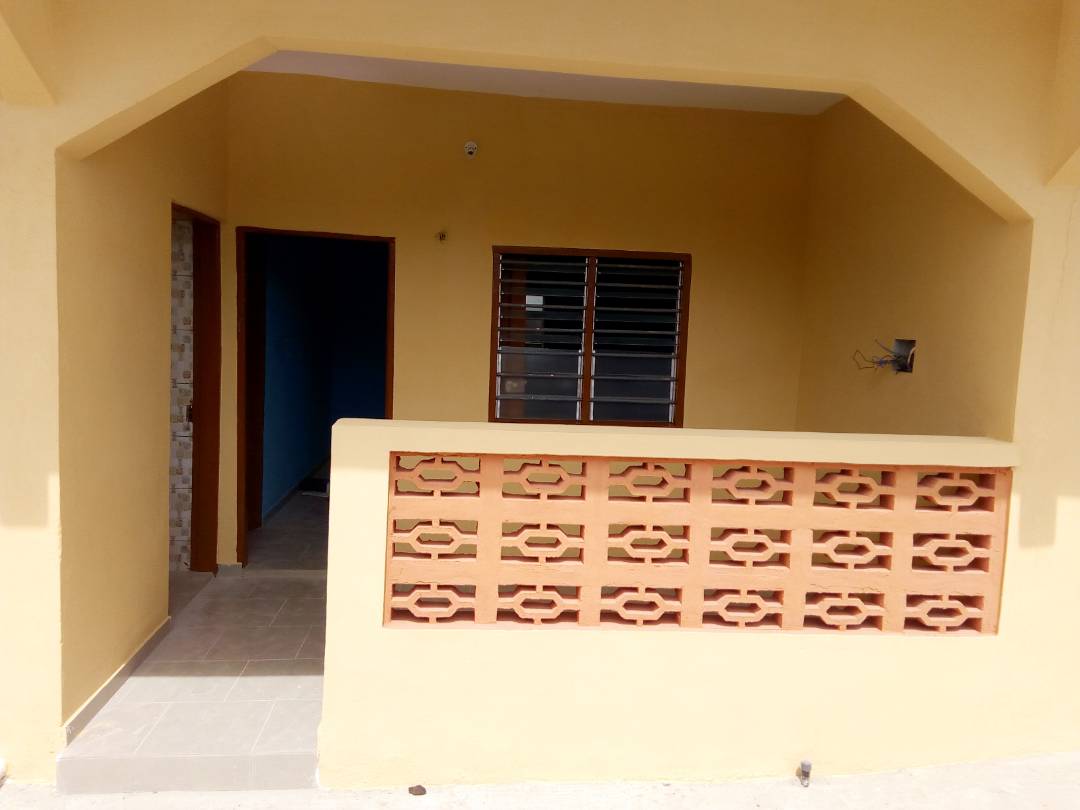 N° 4249 :
                            Chambre salon à louer , Adidogome, Lome, Togo : 31 000 XOF/mois
