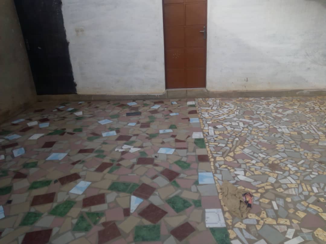 N° 4494 :
                            Maison à vendre , Amadahome, Lome, Togo : 32 000  000 XOF/vie