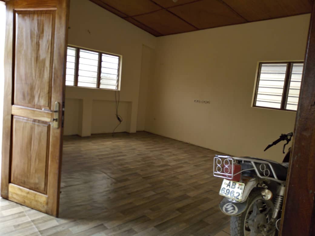N° 4367 :
                            Villa à louer , Avenou, Lome, Togo : 120 000 XOF/mois