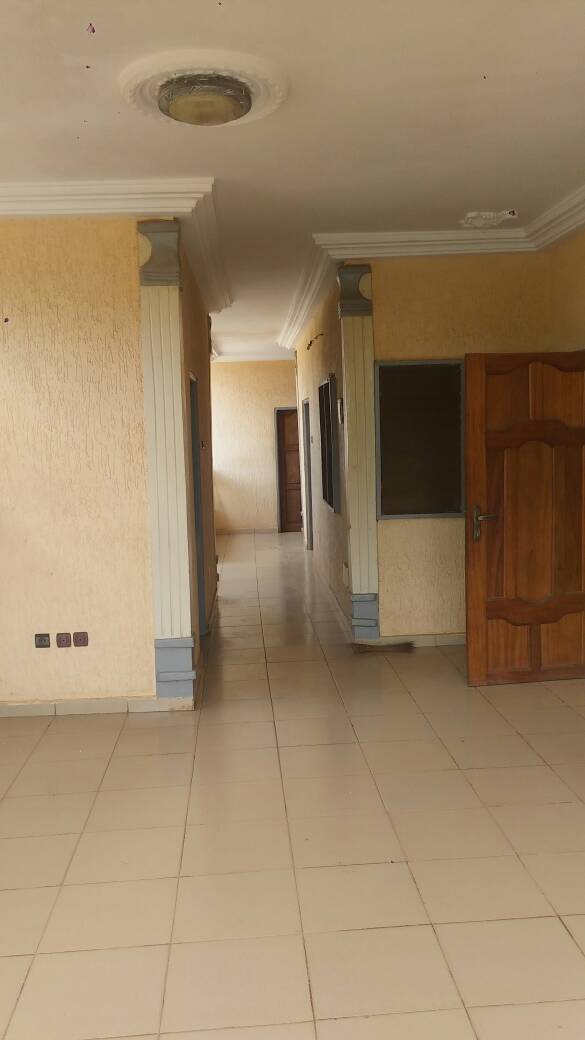 N° 4166 :
                        Appartement à louer , Amadahomé, Lome, Togo : 70 000 XOF/mois