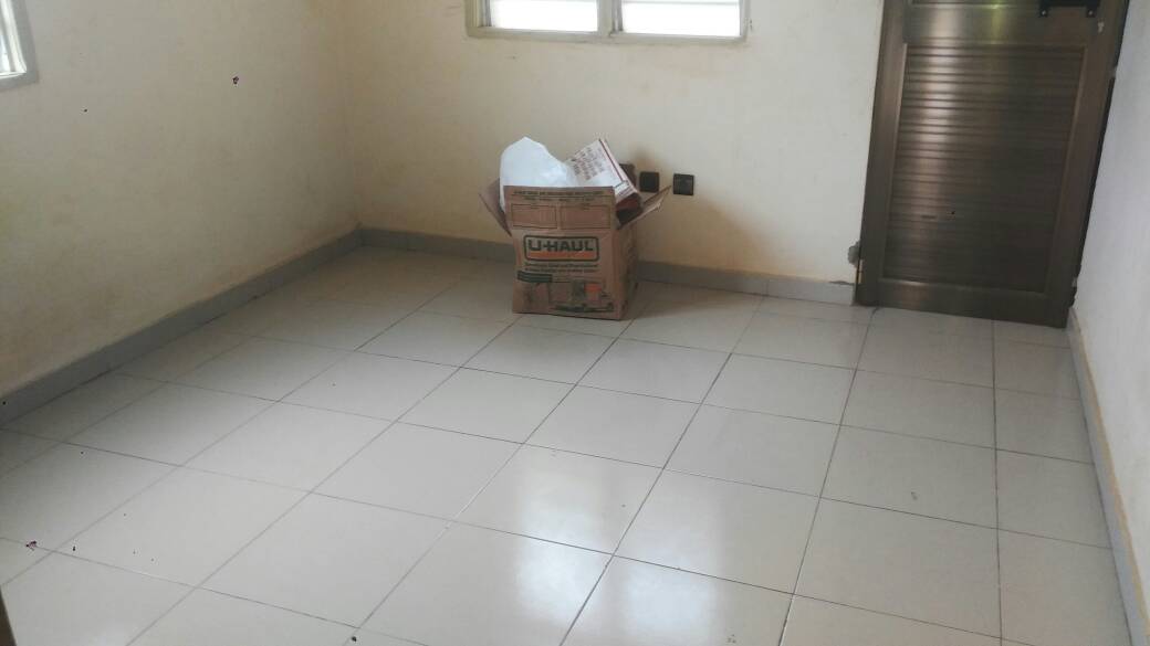 N° 4201 :
                            Appartement à louer , Adidogome, Lome, Togo : 70 000 XOF/mois