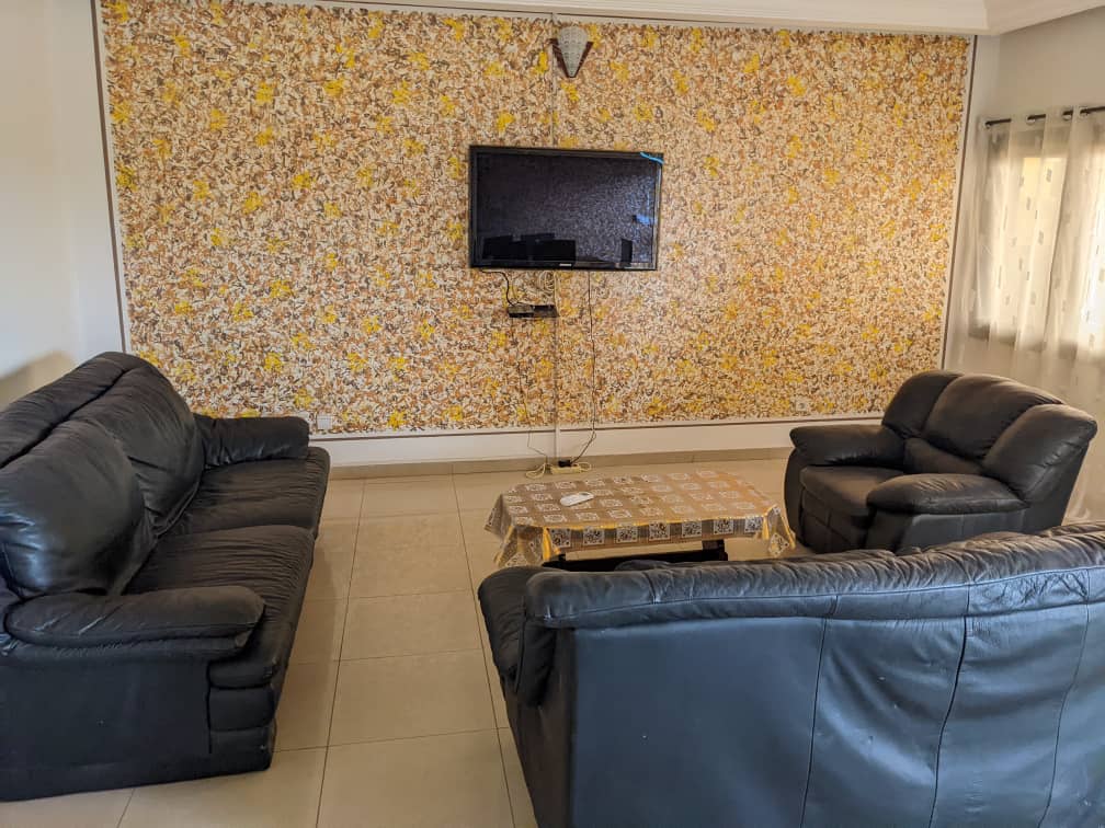 N° 5258 :
                        Appartement meublé à louer , Adidogome, Lome, Togo : 400 000 XOF/mois