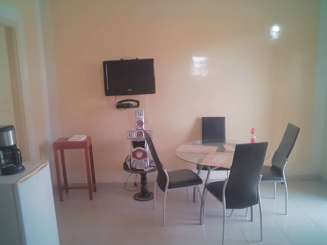 N° 4302 :
                            Appartement meublé à louer , Adidogome, Lome, Togo : 150 000 XOF/mois