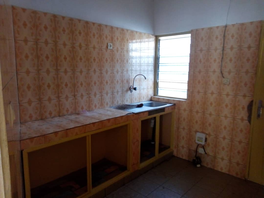N° 4276 :
                            Villa à louer , Adidogome, Lome, Togo : 60 000 XOF/mois