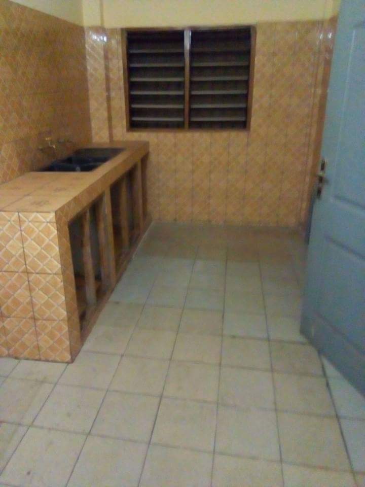 N° 4113 :
                            Appartement à louer , Avedji, Lome, Togo : 120 000 XOF/mois