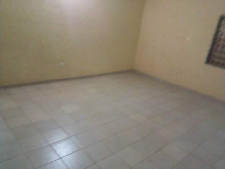 N° 4113 :
                            Appartement à louer , Avedji, Lome, Togo : 120 000 XOF/mois