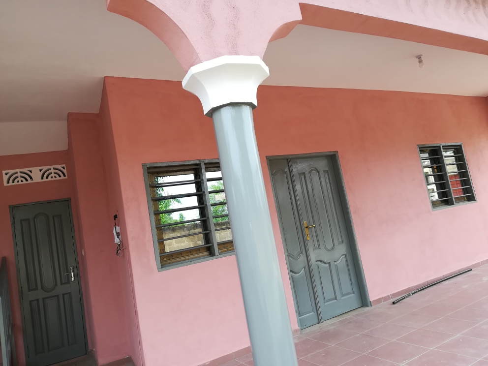 N° 4676 :
                            Appartement à louer , Zanguera , Lome, Togo : 40 000 XOF/mois