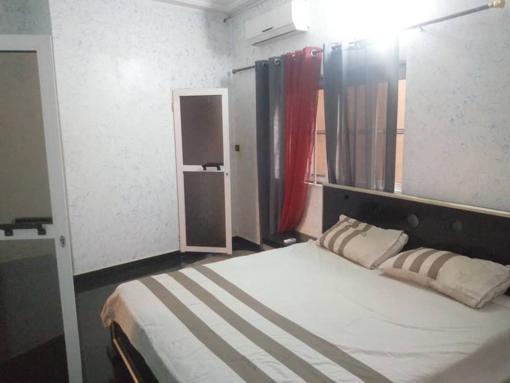 N° 4734 :
                            Appartement meublé à louer , Adidogome, Lome, Togo : 200 000 XOF/mois