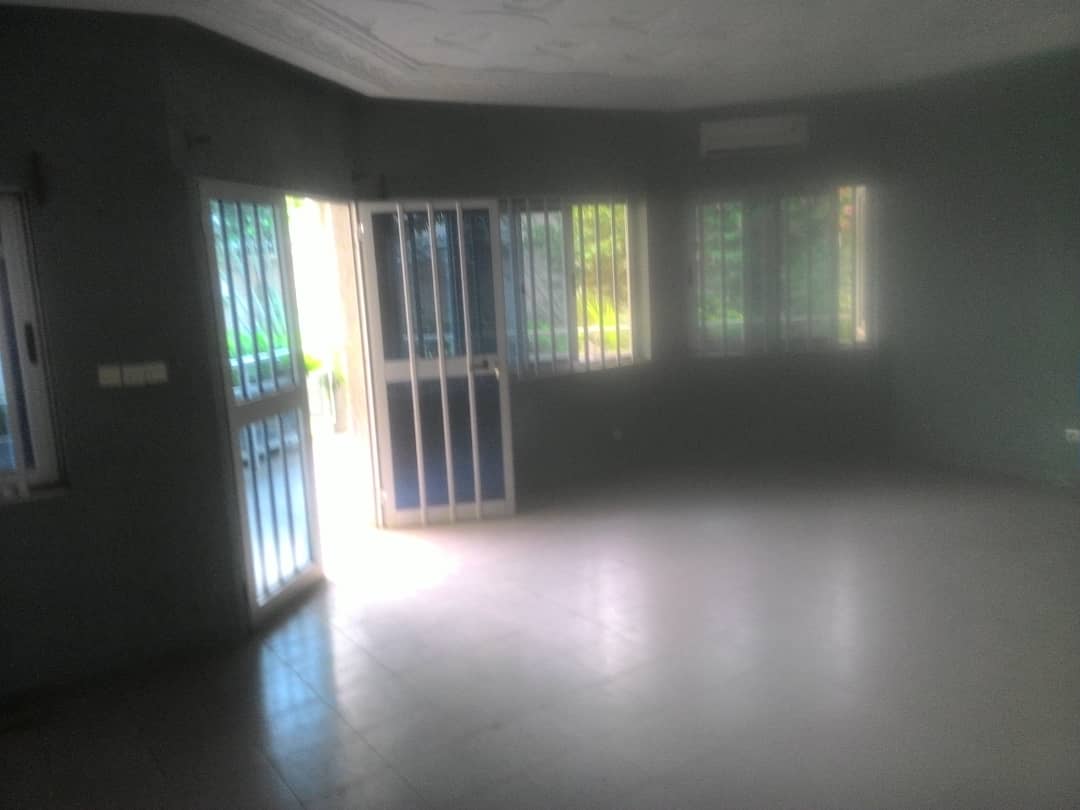 N° 4730 :
                            Villa à louer , Avedji cito, Lome, Togo : 220 000 XOF/mois