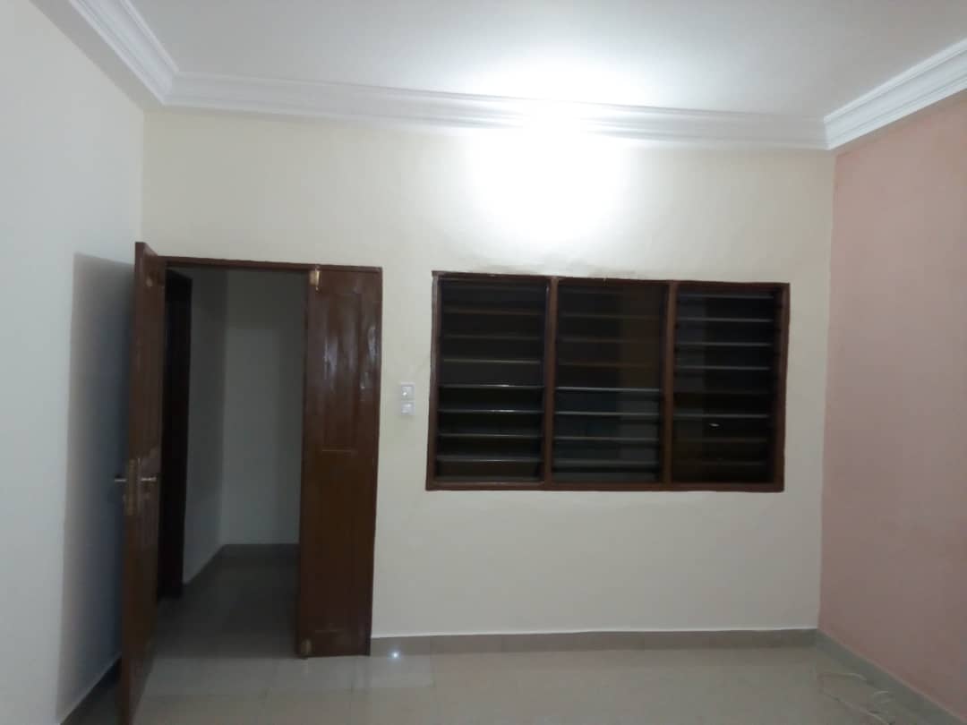 N° 4732 :
                            Appartement à louer , Cacaveli, Lome, Togo : 90 000 XOF/mois