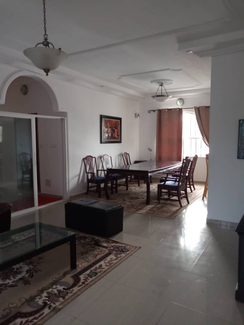 N° 4737 :
                            Appartement meublé à louer , Attiegou, Lome, Togo : 400 000 XOF/mois