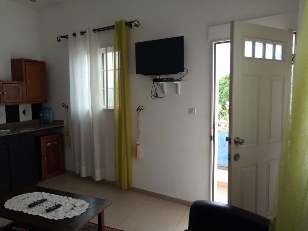 N° 4738 :
                            Appartement meublé à louer , Attiegou, Lome, Togo : 250 000 XOF/mois