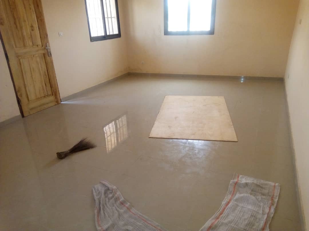 N° 5018 :
                            Appartement à louer , Agbalepedo, Lome, Togo : 120 000 XOF/mois