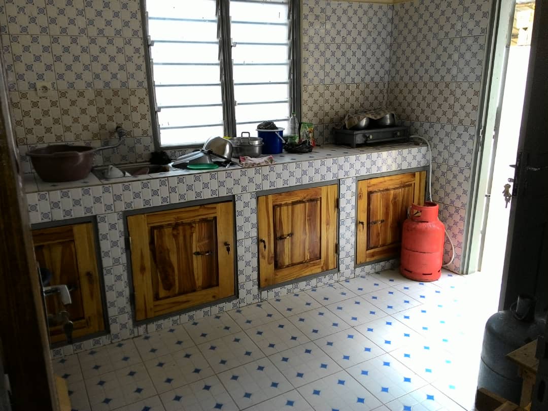N° 4803 :
                            Villa à louer , Agoe, Lome, Togo : 80 000 XOF/mois