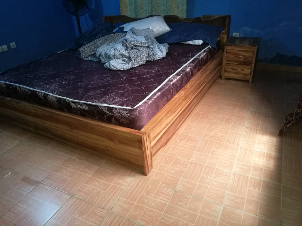 N° 4807 :
                            Appartement meublé à louer , Agoe sogbossito, Lome, Togo : 150 000 XOF/mois