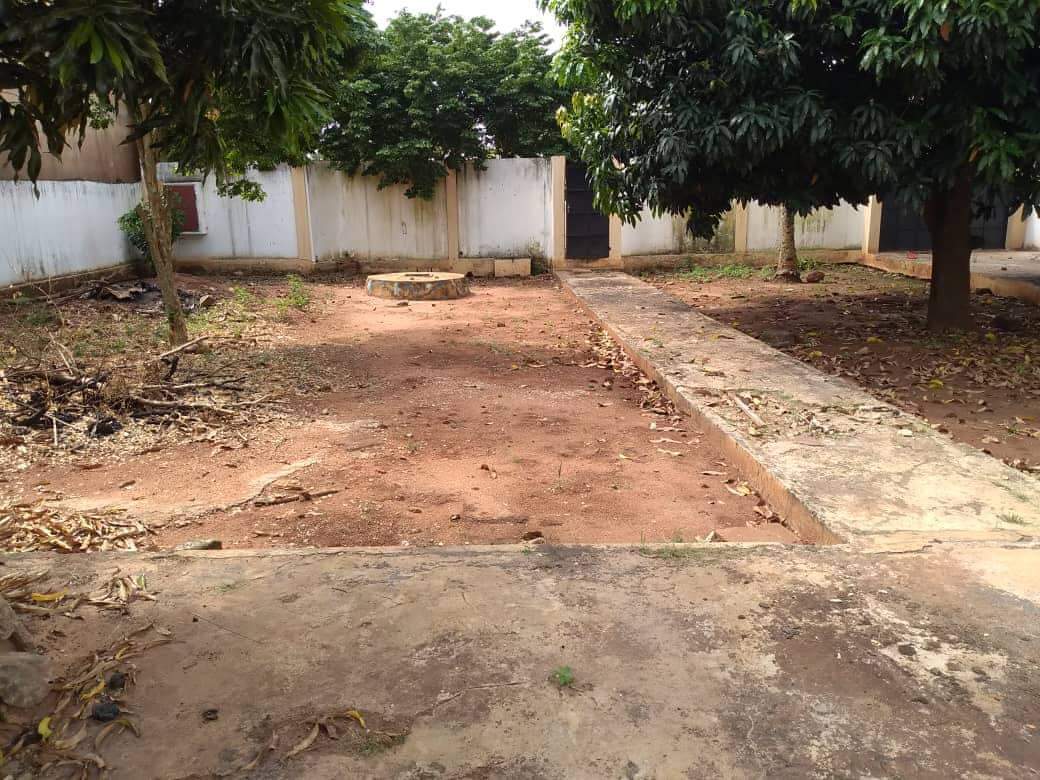 N° 4826 :
                            Maison à vendre , Agoe, Lome, Togo : 30 000  000 XOF/vie