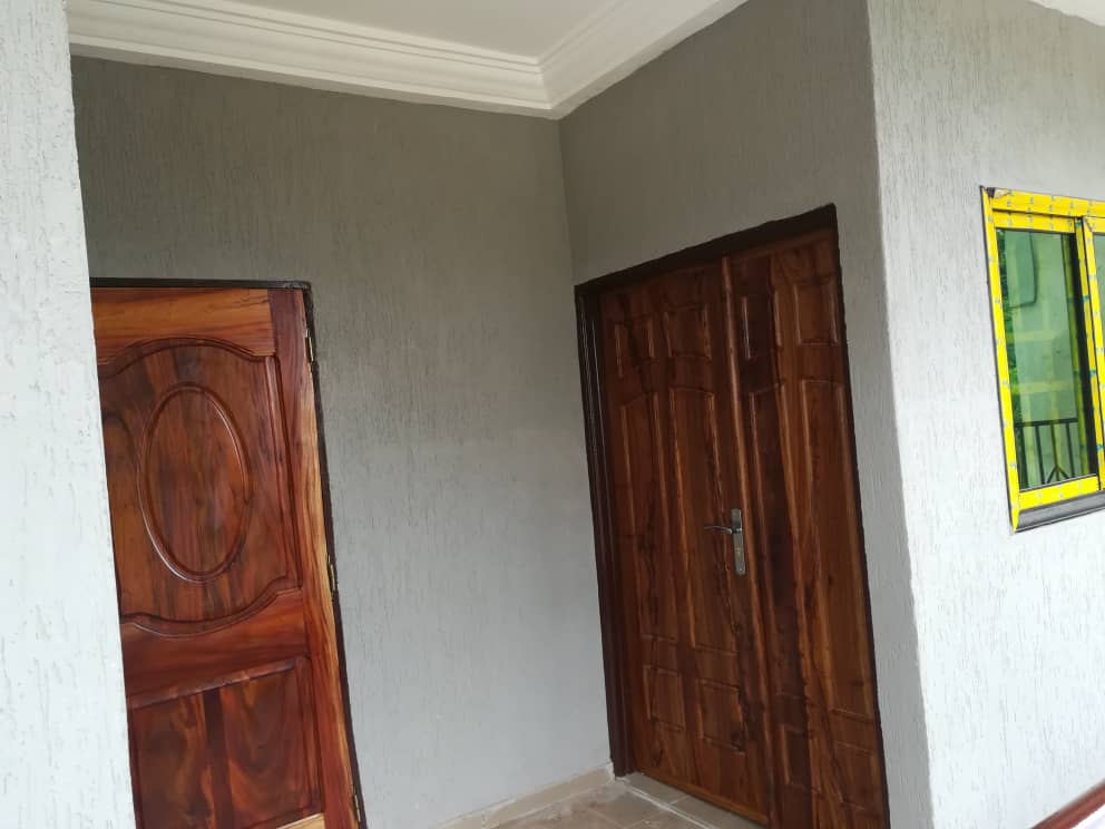 N° 4827 :
                            Appartement à louer , Adidogome, Lome, Togo : 40 000 XOF/mois