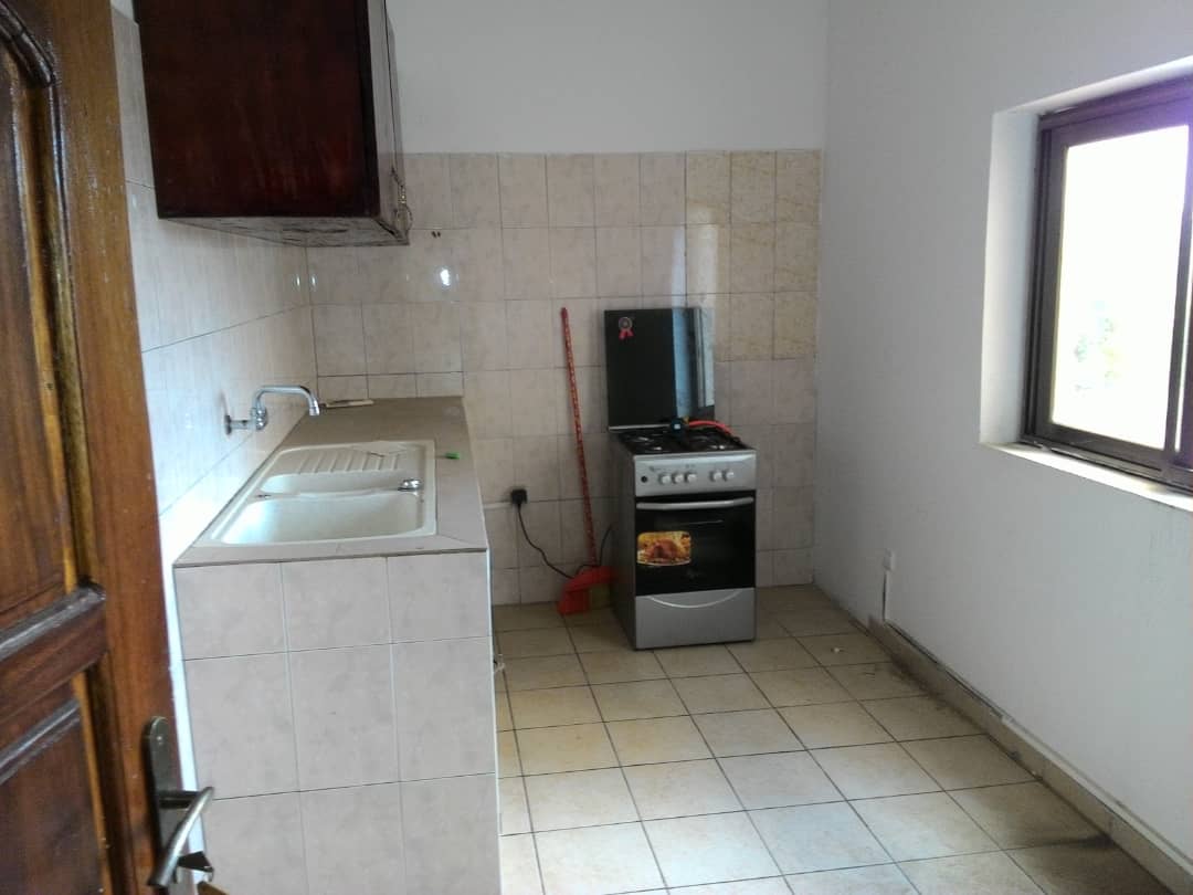 N° 4870 :
                            Appartement à louer , Adidogome, Lome, Togo : 200 000 XOF/mois