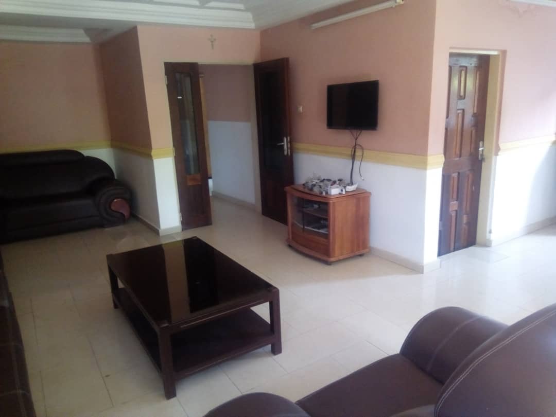 N° 4885 :
                            Appartement meublé à louer , Adidogome, Lome, Togo : 250 000 XOF/mois