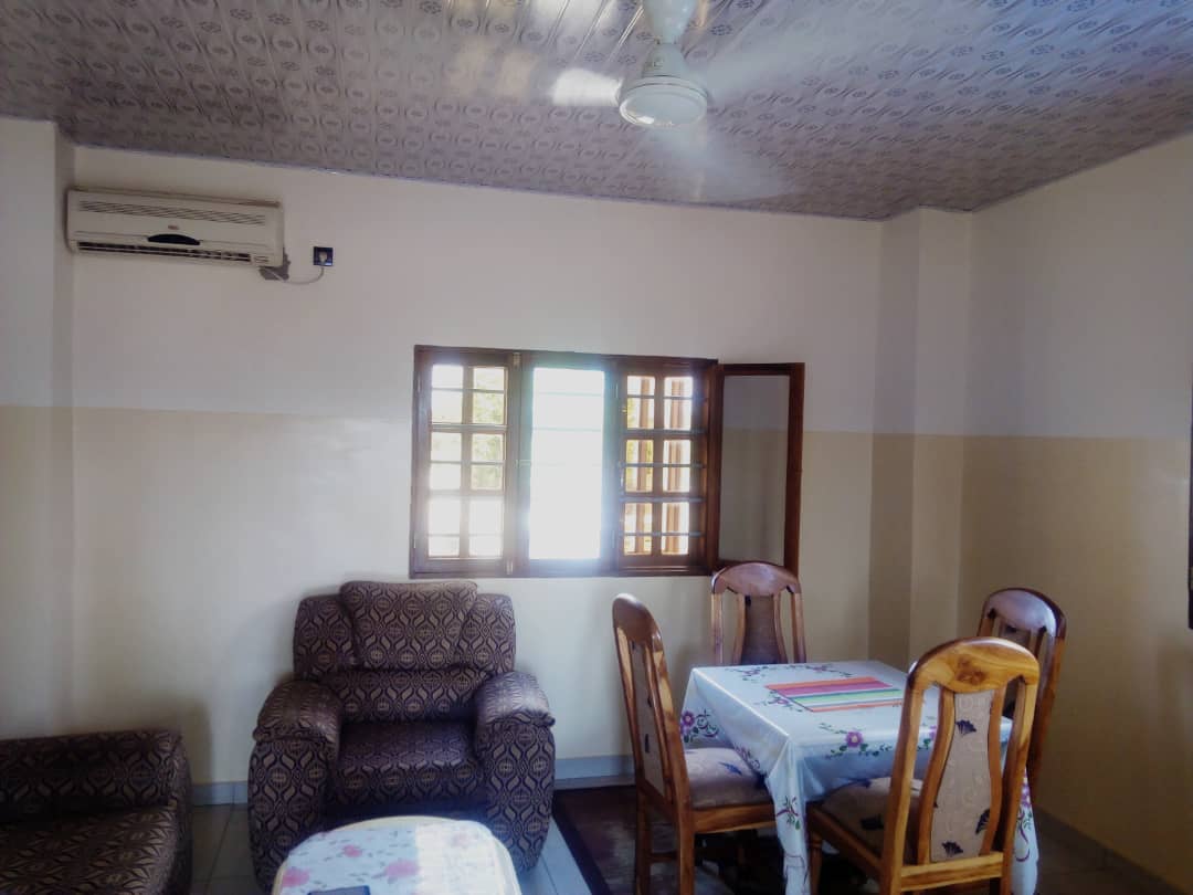 N° 4887 :
                            Appartement meublé à louer , Adidogome, Lome, Togo : 200 000 XOF/mois