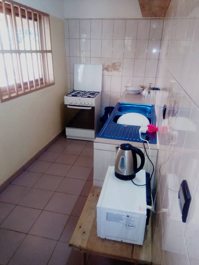 N° 4887 :
                            Appartement meublé à louer , Adidogome, Lome, Togo : 200 000 XOF/mois