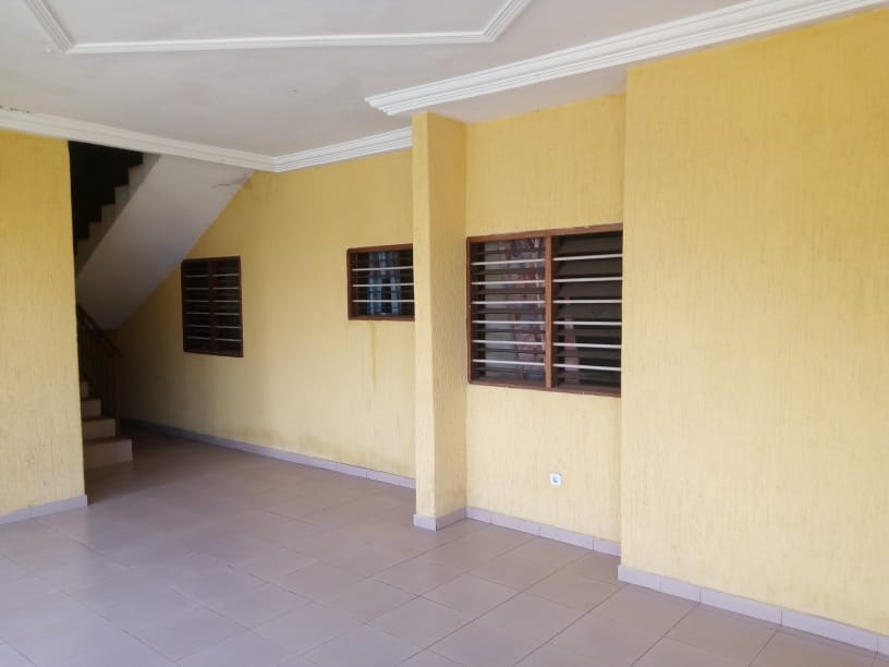 N° 5037 :
                            Villa à louer , Be kpota, Lome, Togo : 250 000 XOF/mois