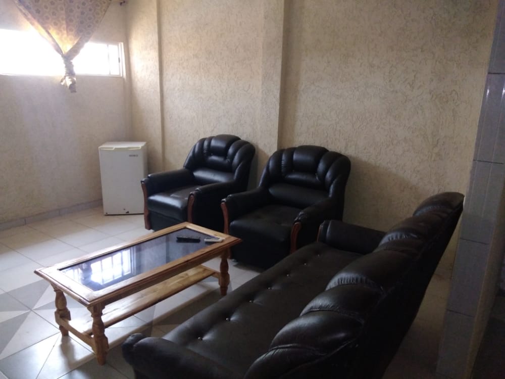 N° 5110 :
                            Appartement meublé à louer , Djidjole, Lome, Togo : 200 000 XOF/mois
