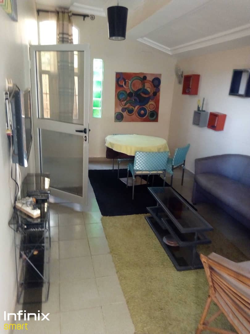 N° 5152 :
                            Appartement meublé à louer , Kegue, Lome, Togo : 150 000 XOF/mois