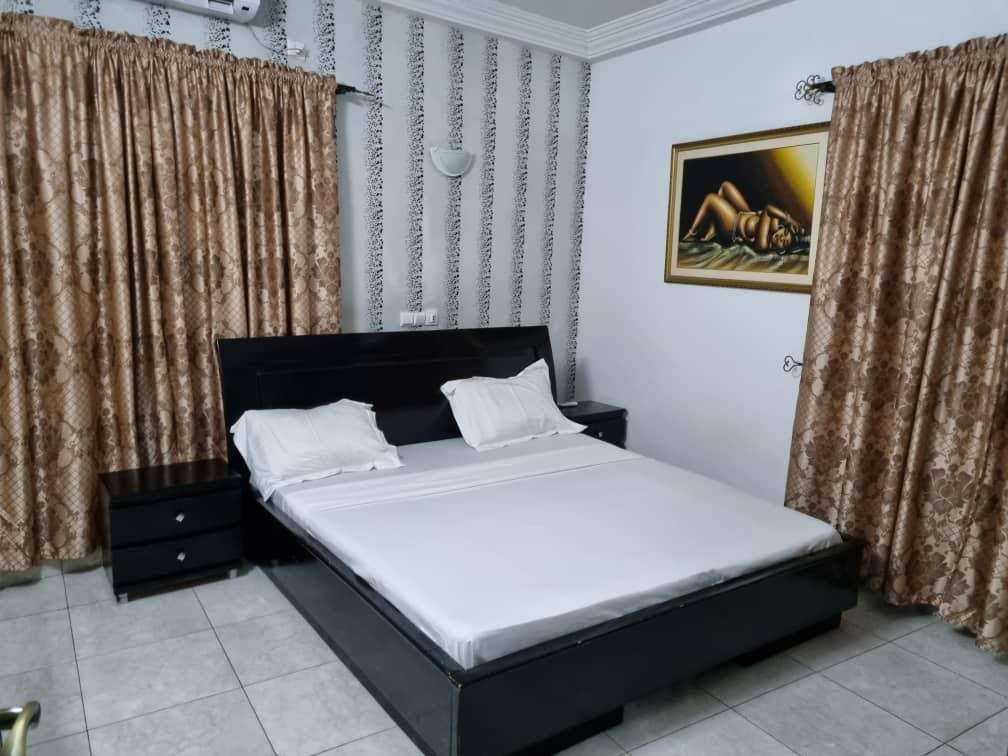 N° 5200 :
                            Appartement meublé à louer , Adidogome, Lome, Togo : 500 000 XOF/mois