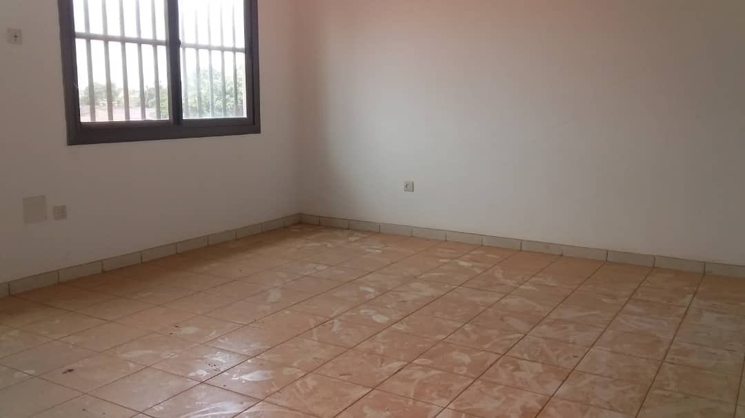 N° 4342 :
                            Appartement à louer , Adidogome, Lome, Togo : 90 000 XOF/mois