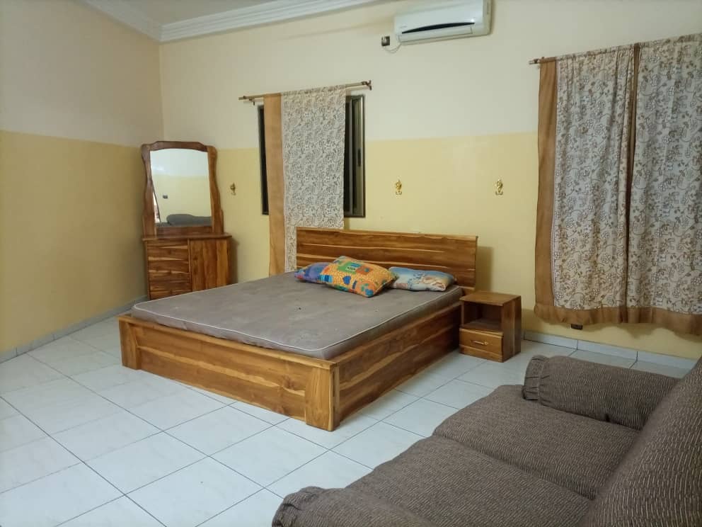 N° 5244 :
                            Appartement meublé à louer , Super taco, Lome, Togo : 200 000 XOF/mois