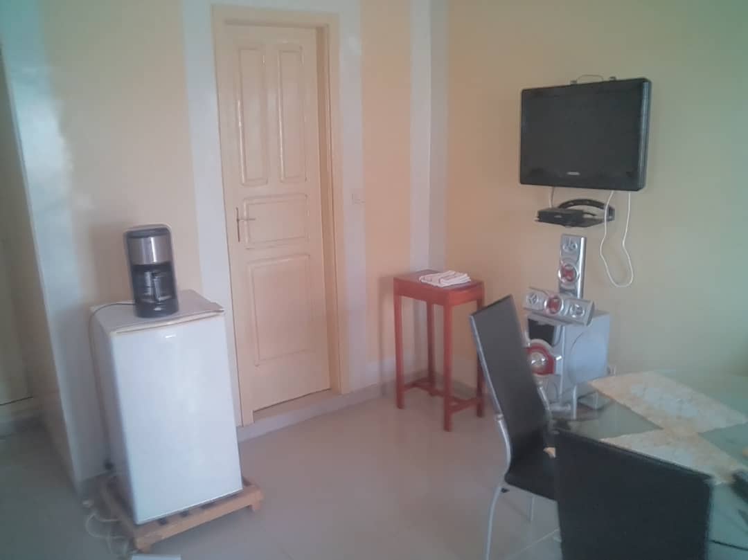 N° 4302 :
                            Appartement meublé à louer , Adidogome, Lome, Togo : 150 000 XOF/mois